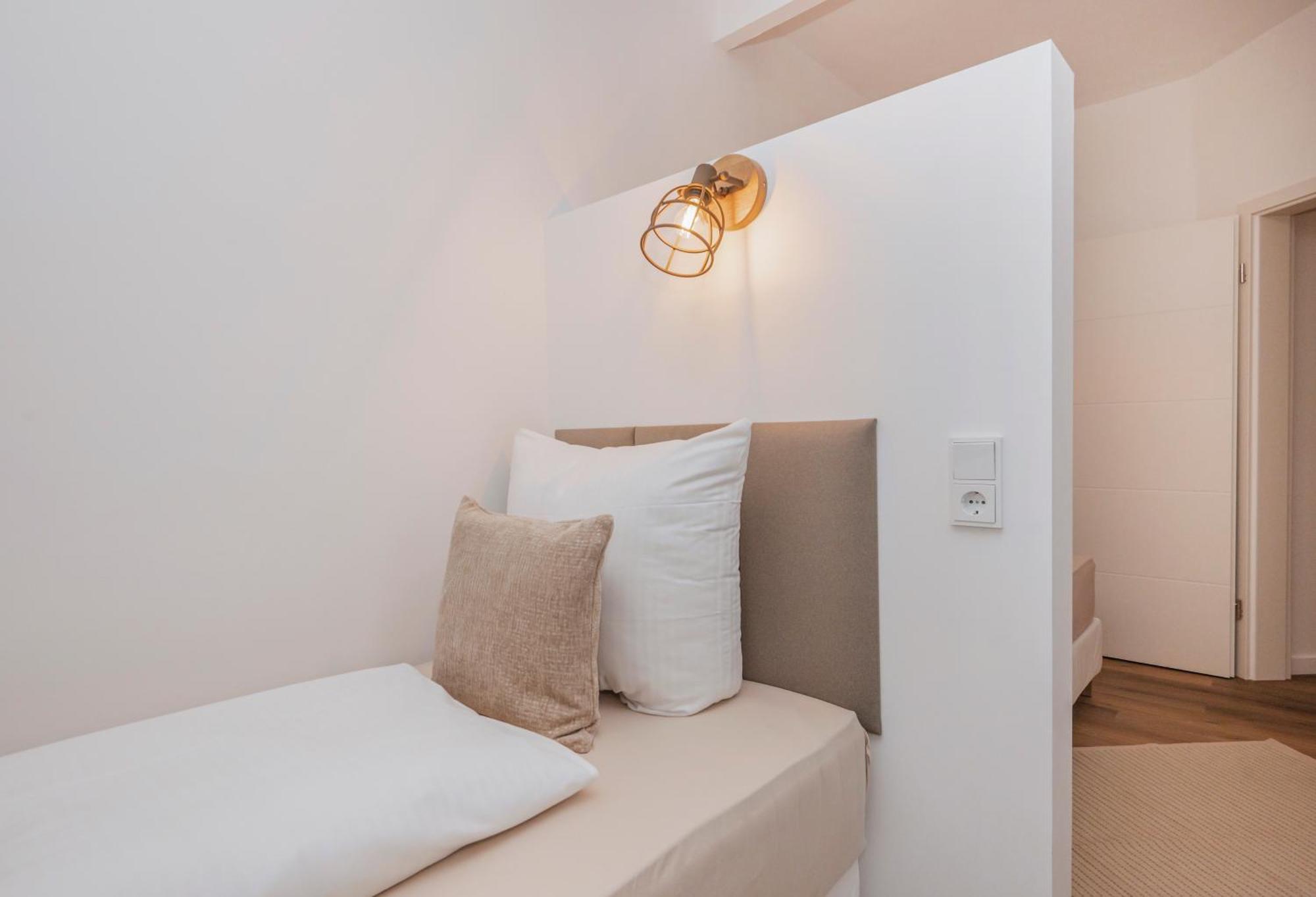 B49 - City & Messe Apartment Кьолн Екстериор снимка