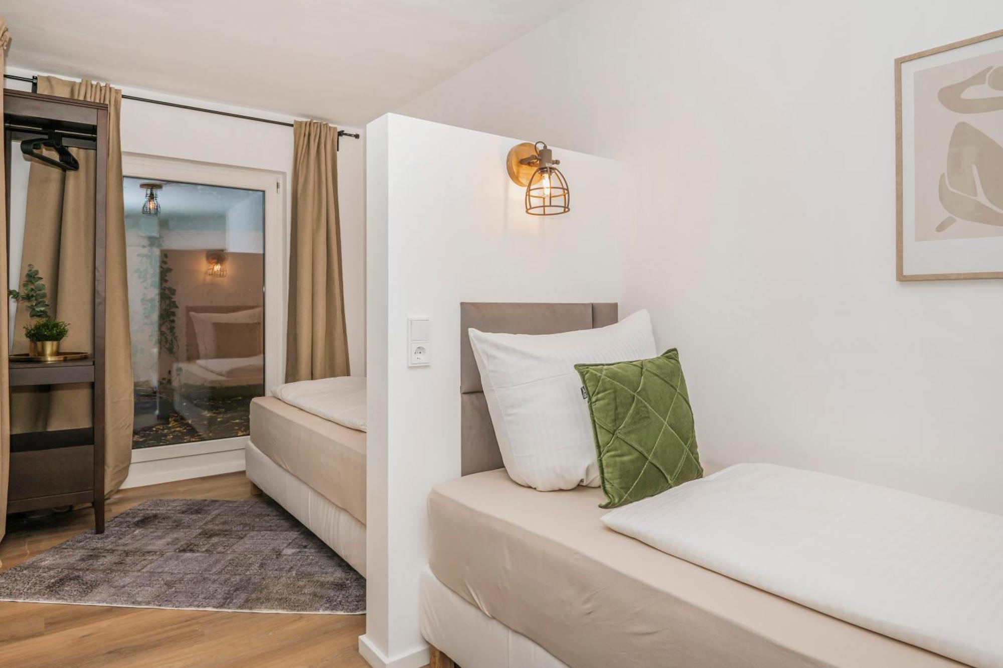 B49 - City & Messe Apartment Кьолн Екстериор снимка