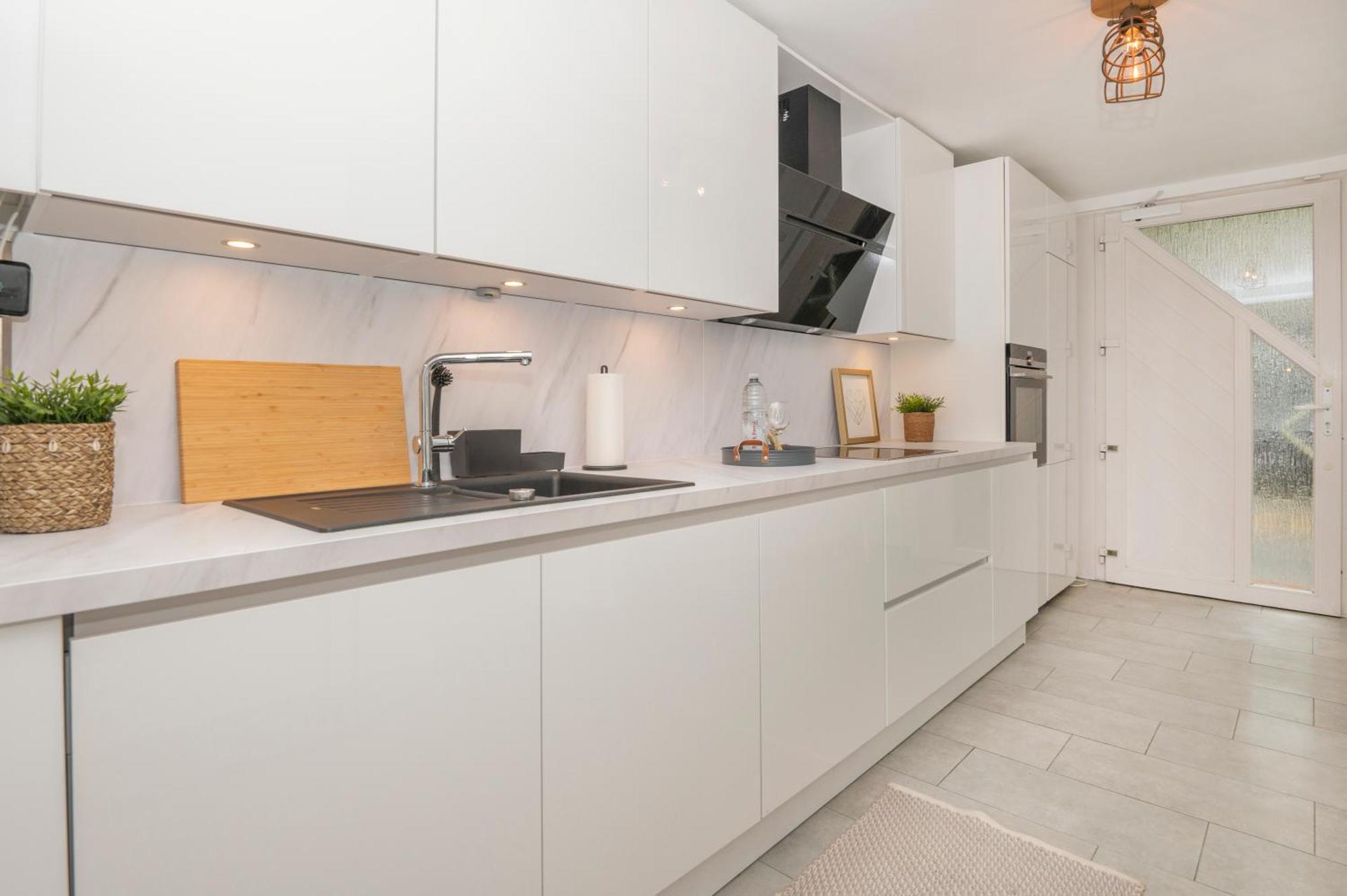 B49 - City & Messe Apartment Кьолн Екстериор снимка