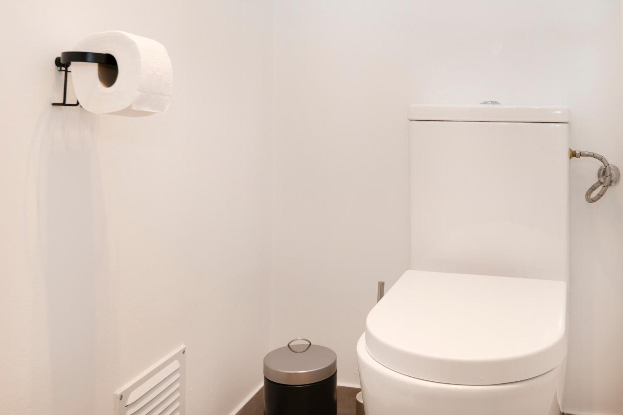 B49 - City & Messe Apartment Кьолн Екстериор снимка
