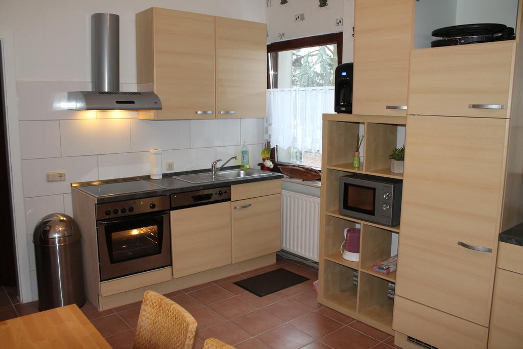 B49 - City & Messe Apartment Кьолн Стая снимка